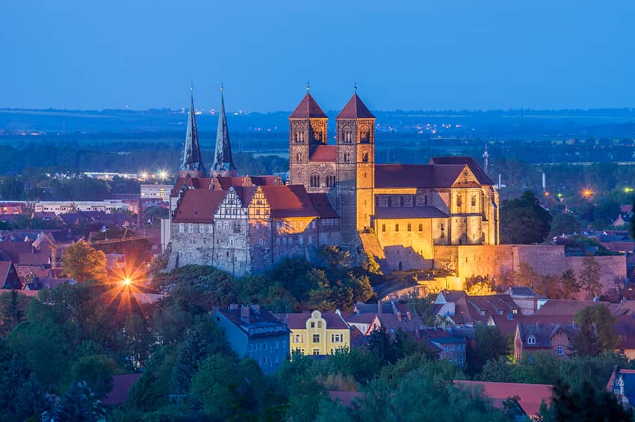 Ein Blick auf die Quedlinburger Schlossberg mit der Stiftskirche St. Servatius