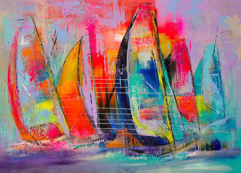 Bunt gemalte Segelboote liefern sich ein Rennen auf dem Wasser 
