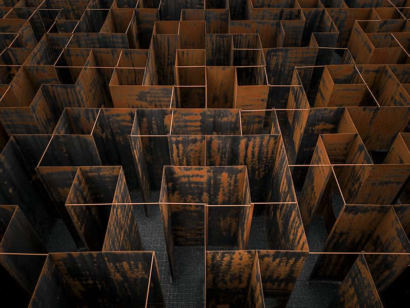 Ein rostiges Labyrinth als Architekltur Kunstwerk. 