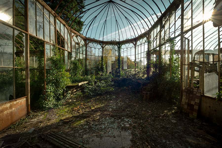 Der Wintergarten einer verlassenen Villa in Belgien