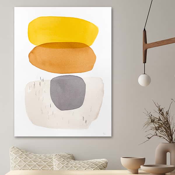 Eckige Runde Ovale Formen in orange, gelb, hell- und dunkelgrauen Farben in einem Raummilieu