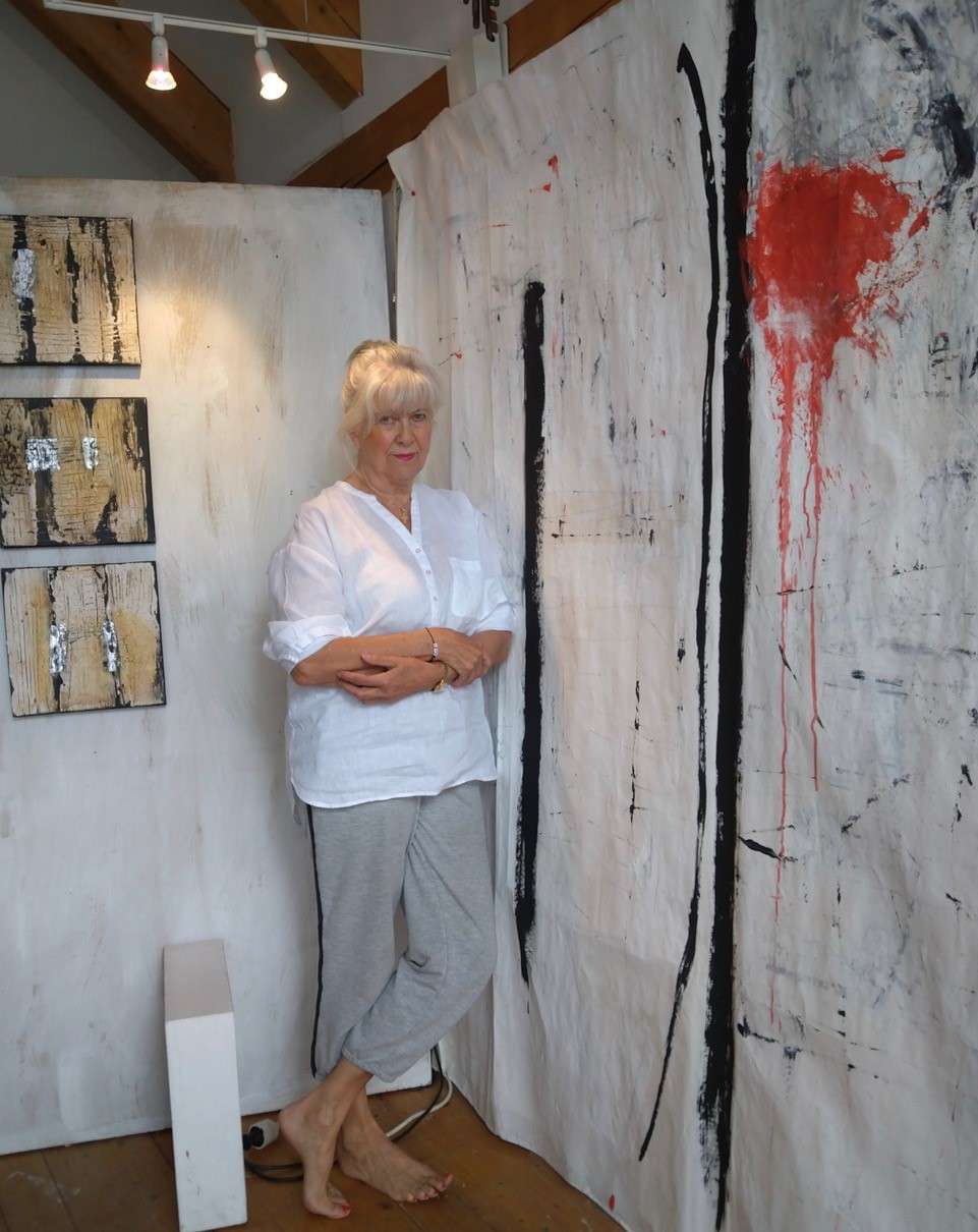 Künstlerprofil | Christa Möller 01 Profilbild der Künstlerin Christa Möller von Kollektion Wiedemann.