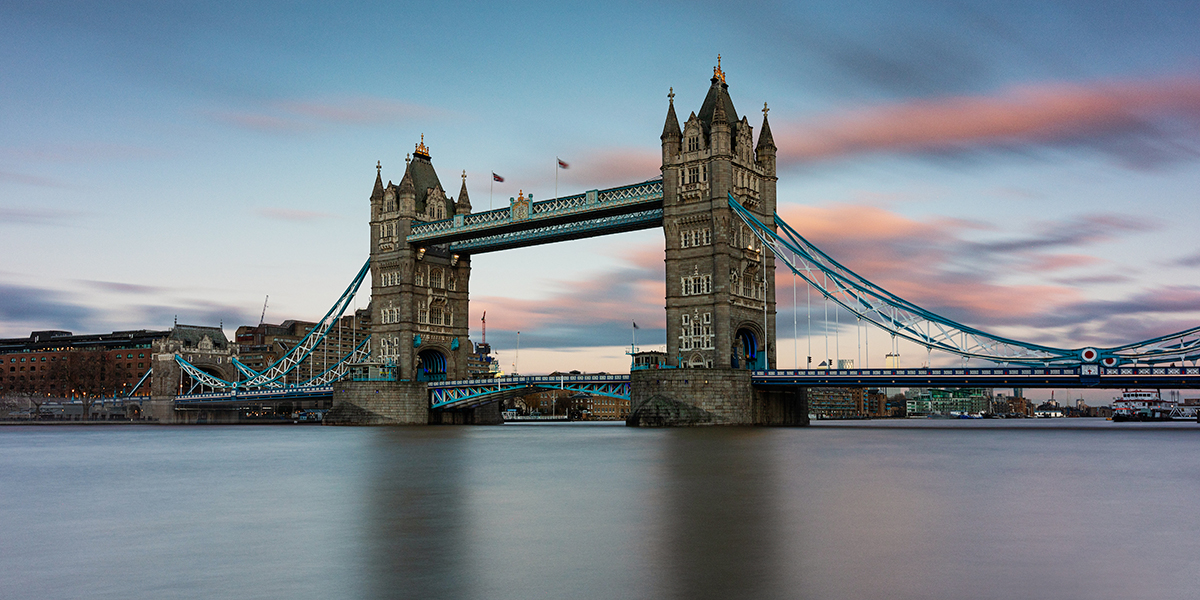 ANNA HOPFINGER | LONDON TOWER BRIDGE